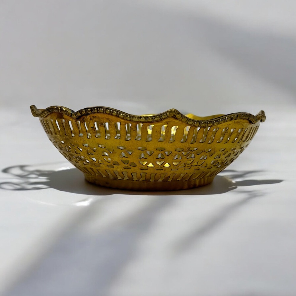 Vintage Solid Brass Pierced Decorative‎ Bowl 9" Filigree Cut Old Money Estate